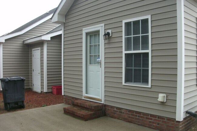 Photo - 1230 Stoneridge Ln