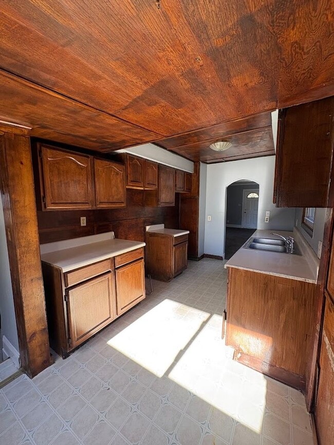 Photo - Three bedroom one bathroom home for rent