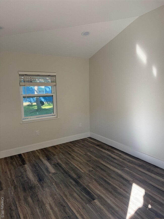 Photo - 94 Jessup Rd