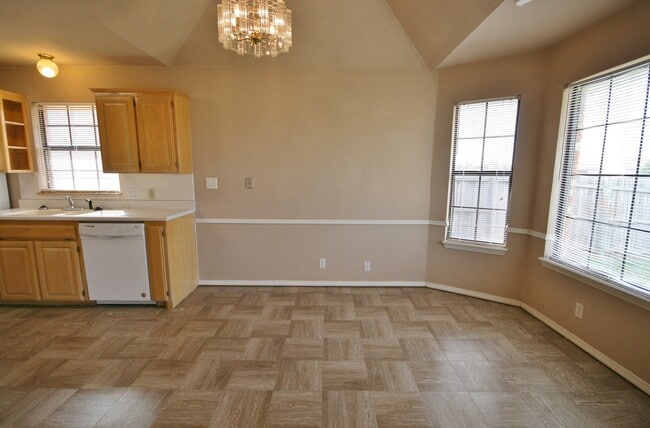 Photo - 3 Bed Brick Home! Large Backyard! Zia Scho...