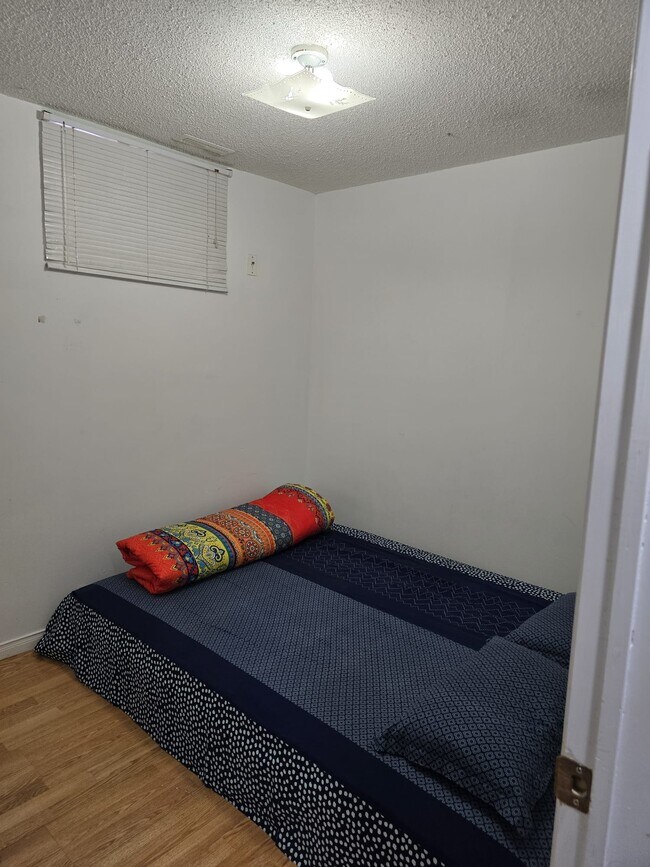 Photo - 7 Mulock Av Unit Basement Apartment