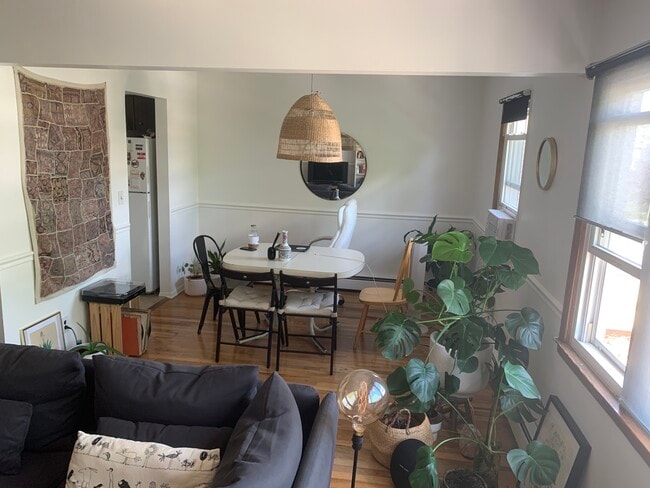 Building Photo - 841 Adams Ave Unit 2