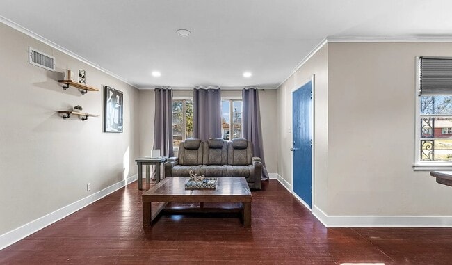 Photo - 728 Kimbrough St