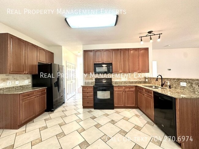 Photo - 4775 Covington Dr NW