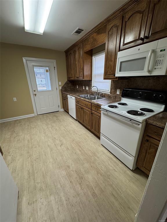 Photo - 3321 Branch St