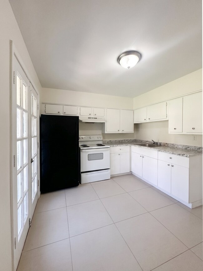 2295 Candlewyck Cir Unit 2286-8