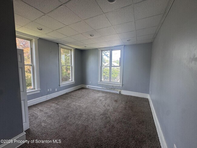 Photo - 507 Broadway St