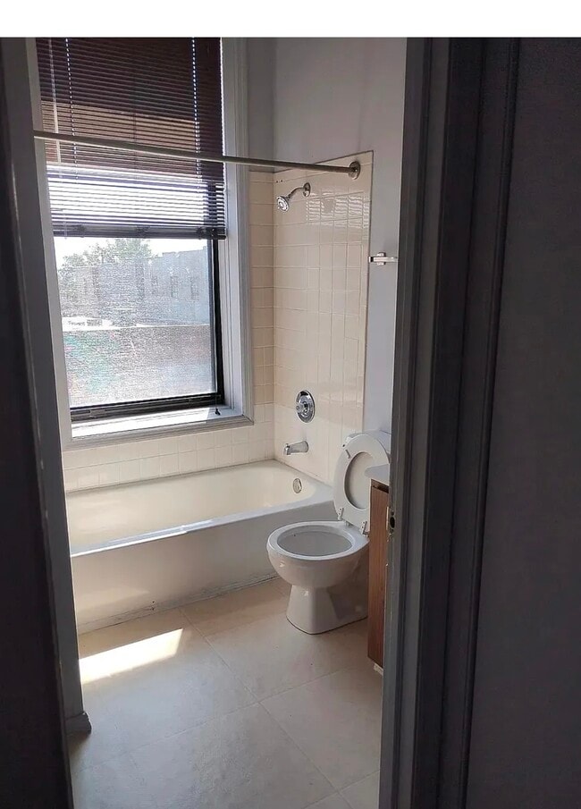 2401 N St Unit 2