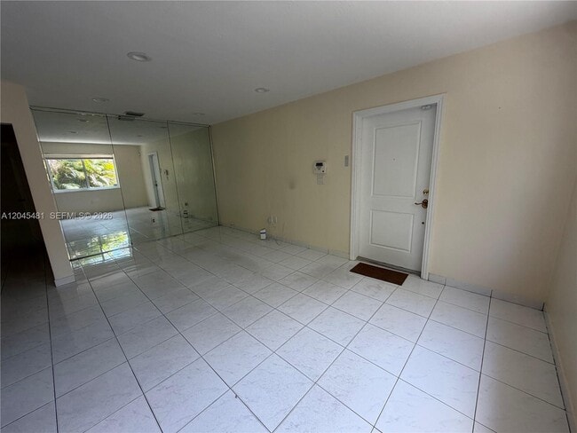 Photo - 2862 SW 38th Ave Unit back
