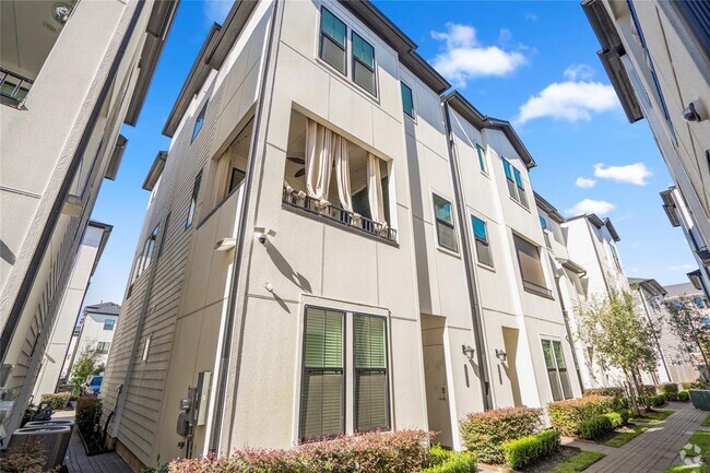 Building Photo - 2806 Grand Fountains Dr Rental