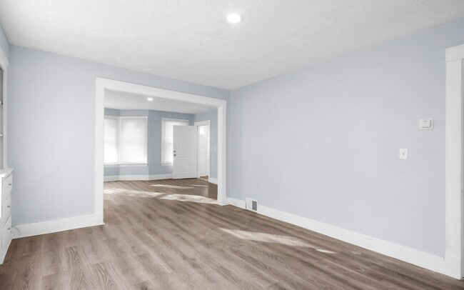 Photo - 11215 Whitmore Ave