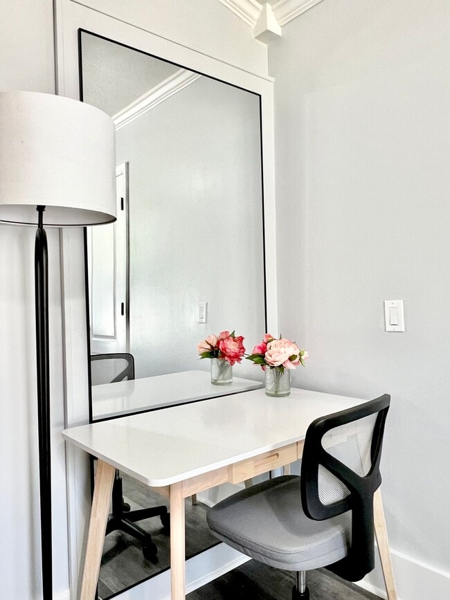 Photo - 2074 Flint Hill Dr