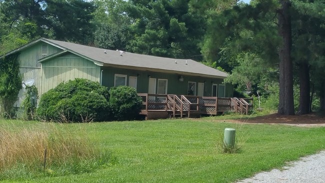 Building Photo - 145 Morrow Ln Unit 60