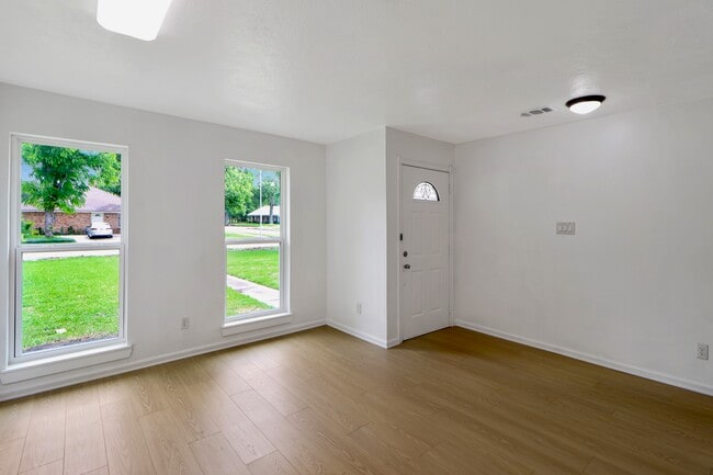 Photo - 6014 Willowbend Blvd