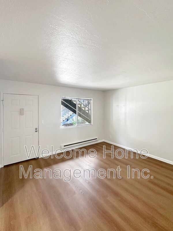 Photo - 15640 Usher St