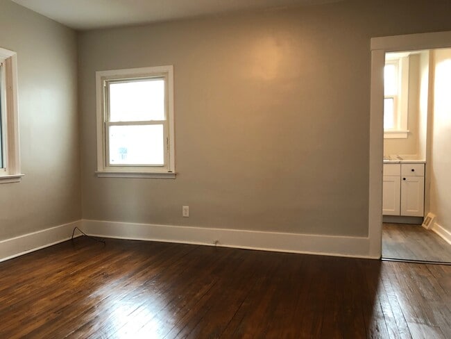 708 Doolittle Street Unit 710