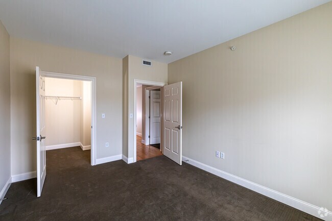 2BR, 1BA - Bedroom