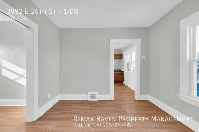 Photo - 3992 E 26th St Unidad 1/DN