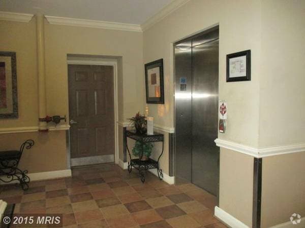 Building Photo - 3820 Lightfoot St Unit 421 Rental