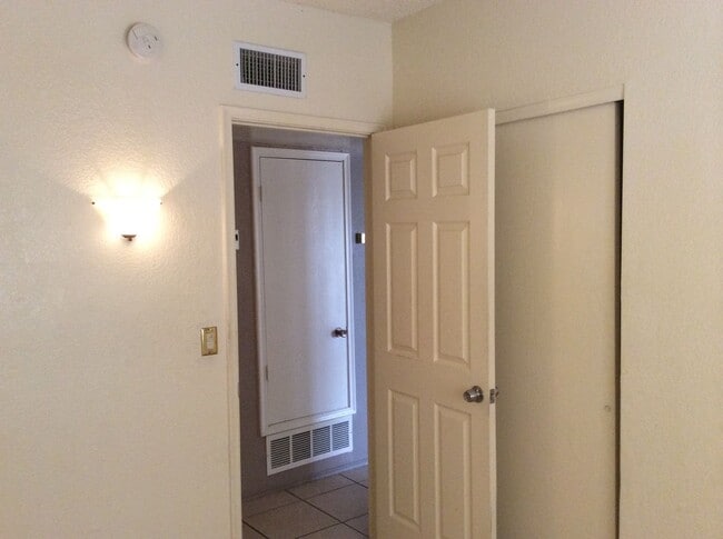 Photo - 3 Bedroom/ 2 Bath Home Near Mission & Vale...