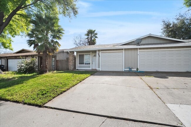 Photo - 4006-4008 Tricia Way Unit 4008 Tricia Way