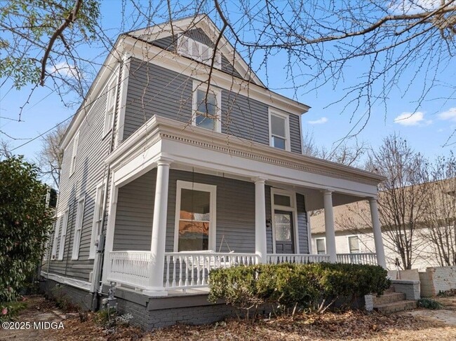 Photo - 170 Rogers Ave