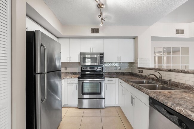 Photo - 4828 N State Rd 7 Unit 8306