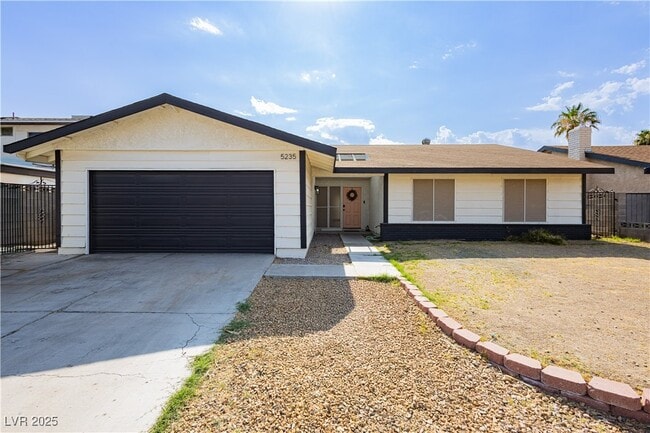 Photo - 5235 Sunnywood Dr