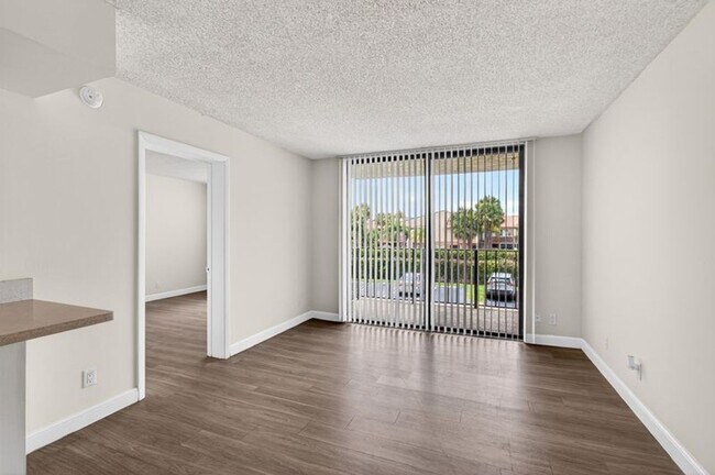 Photo - Move-In Ready Rental Near Tanger Outlets! Unit 25