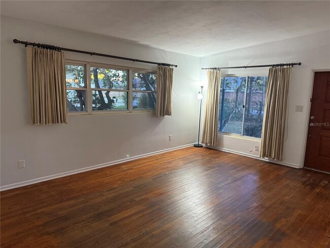 Photo - 2428 E Pershing Ave