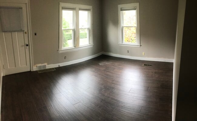 Photo - 2929 Natchez Ave S