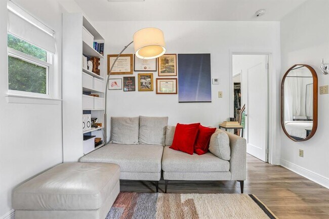 Photo - 4519 Avenue H