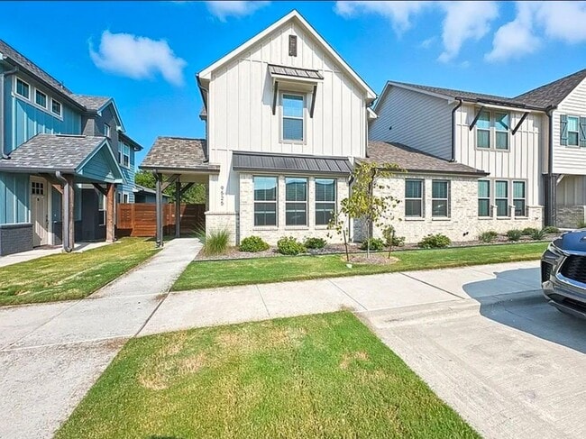 Photo - 9525 Thorncrown Ln