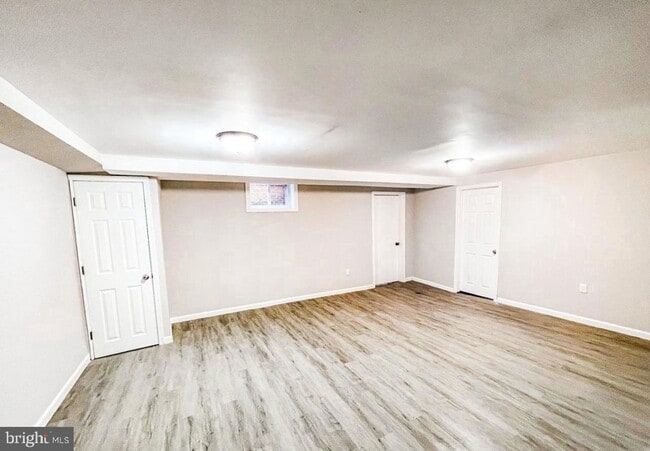 520 W 38th St