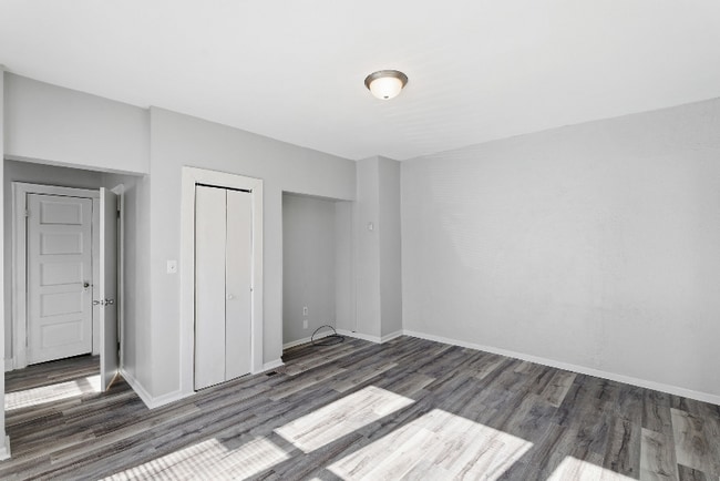 Photo - 851 S Millwood Ave Unidad 2