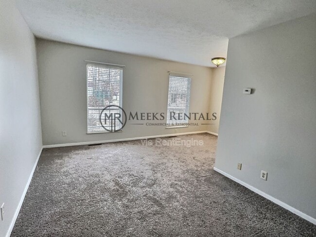 Photo - 4 Dalton Way