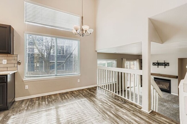 Photo - 1395 S Akron Way