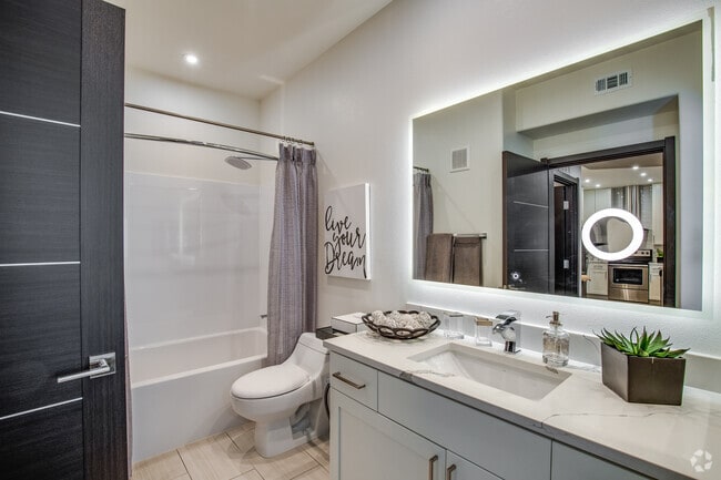 1 BR, 1 BA (B) - 898 SF - The Aviator