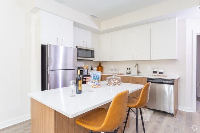 1HAB, 1BA - 652 ft² - The Milton