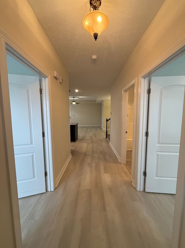 Photo - 3BR/3BA in Prime Gallatin Location with Lawncare Included