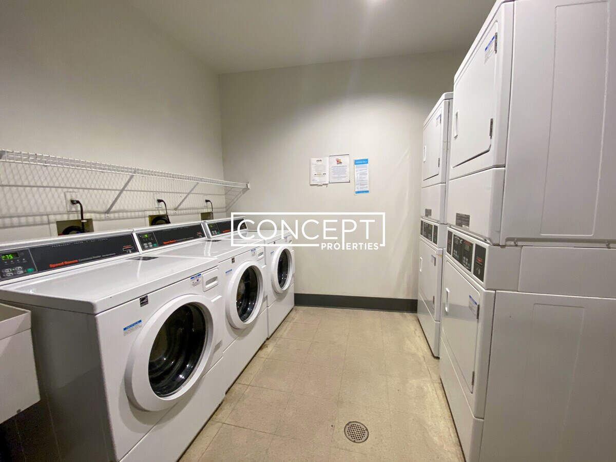 Photo - 160 E Berkeley St Unit 519