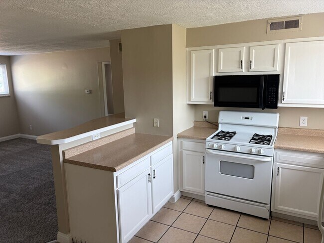 Photo - 4806 Northcrest Dr Unit C