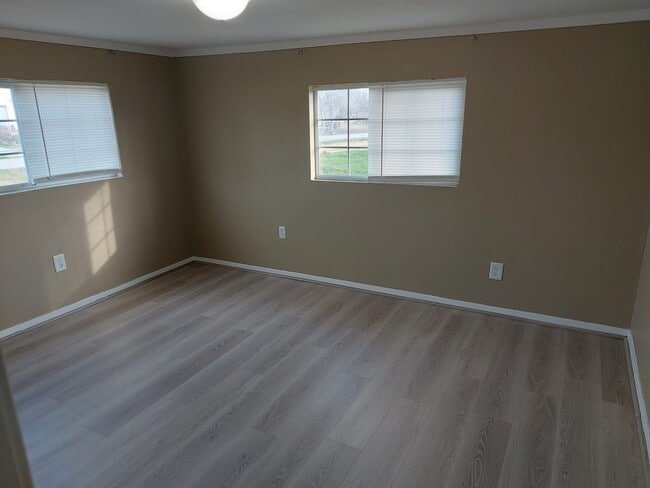 Photo - 18610 Baughman Dr