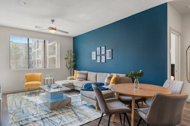 Photo - 711 W Broadway Rd Unidad ID1366961P