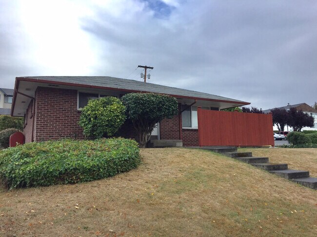 Photo - 21836 Marine View Dr S House