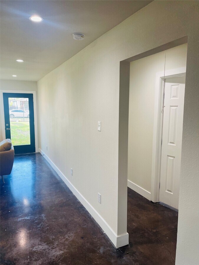 Photo - 618 E 40th St Unidad 5