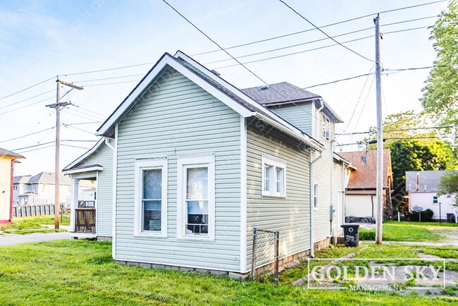 Photo - 312 S Gharkey St