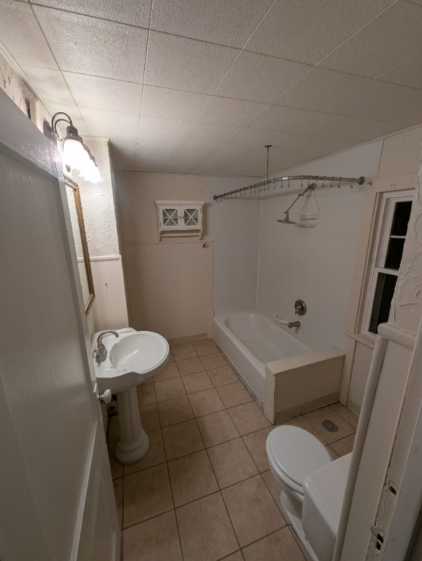 Photo - 541 Altgeld St