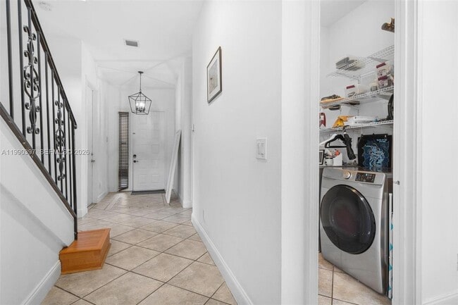 Photo - 2707 SW 135th Ave