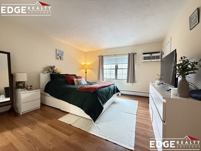 Photo - 16 Winter St Unit 35C